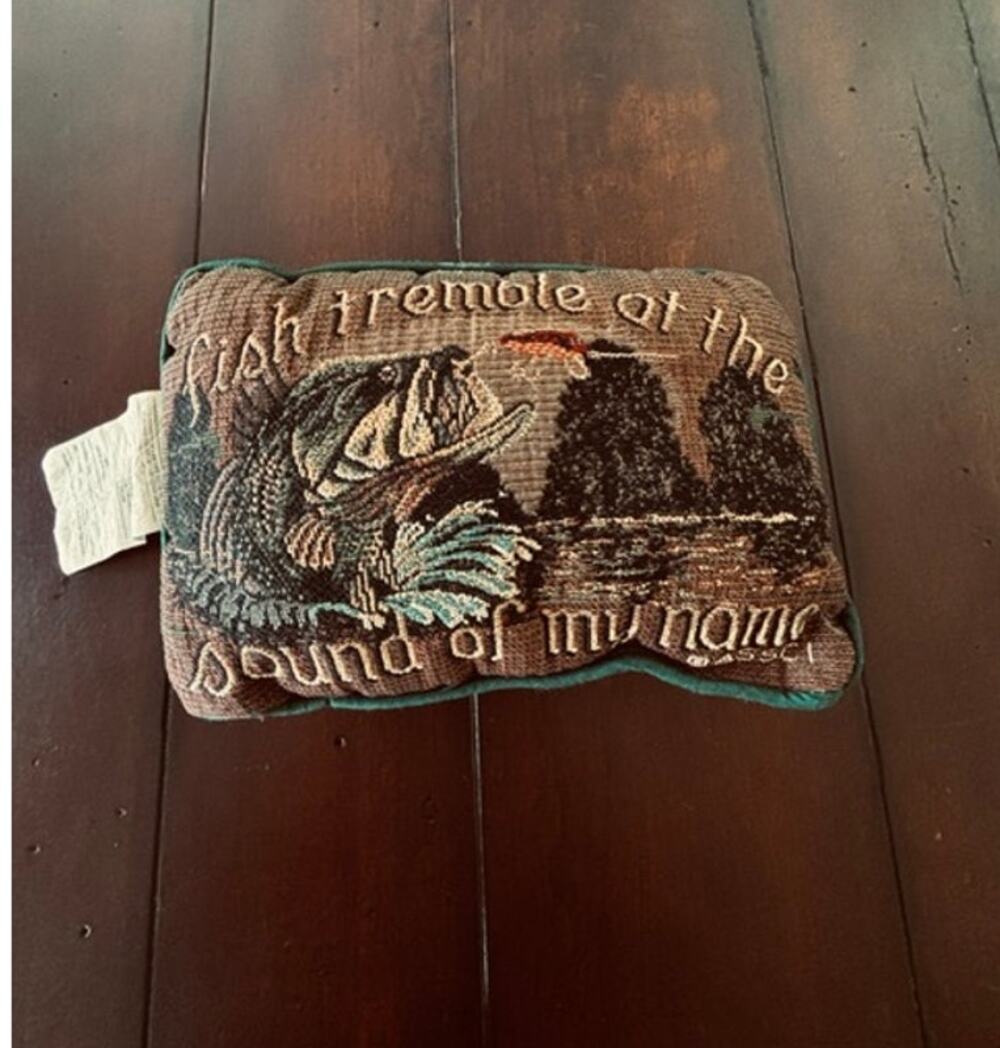 Fishing Cabin Lodge Pillow Fish Tremble at‎ the Sound of My Name Vintage Bass